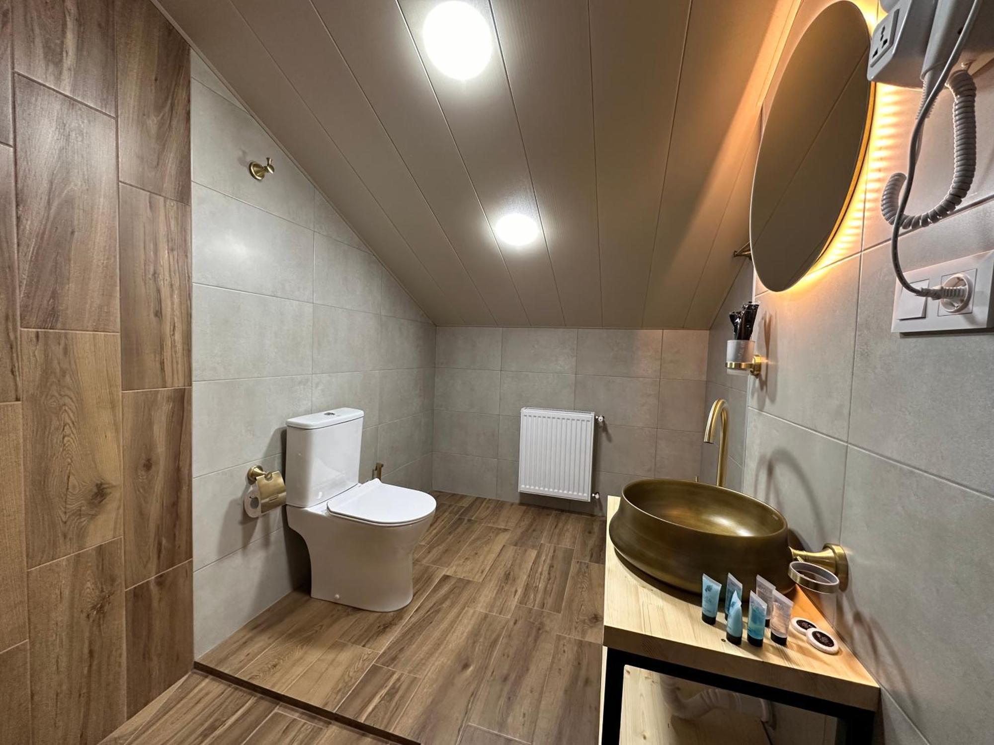 Hotel Mountime Kazbegi Ngoại thất bức ảnh