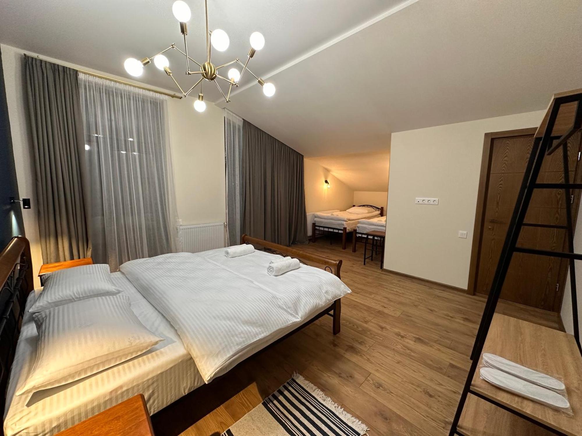 Hotel Mountime Kazbegi Ngoại thất bức ảnh