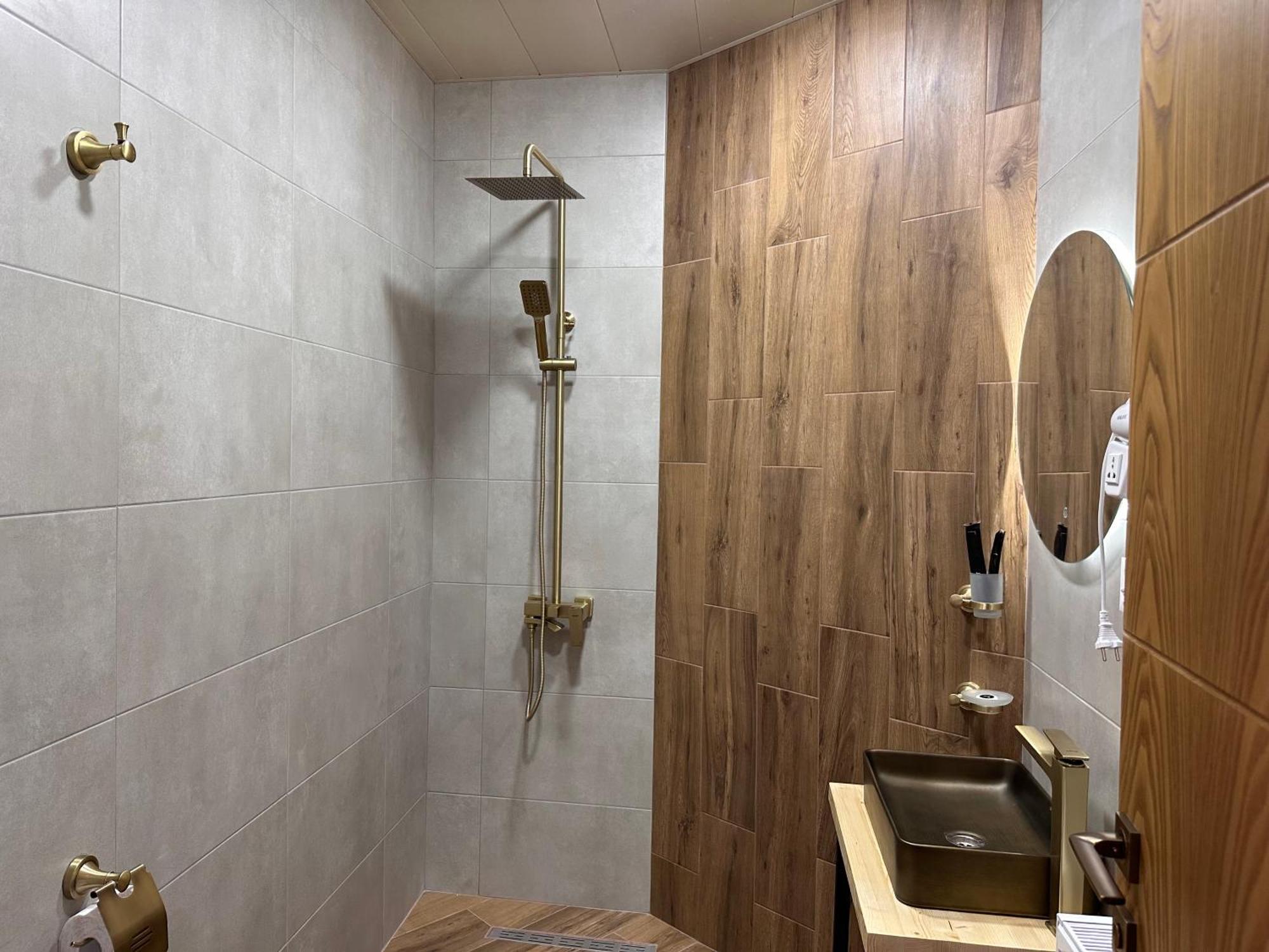 Hotel Mountime Kazbegi Ngoại thất bức ảnh