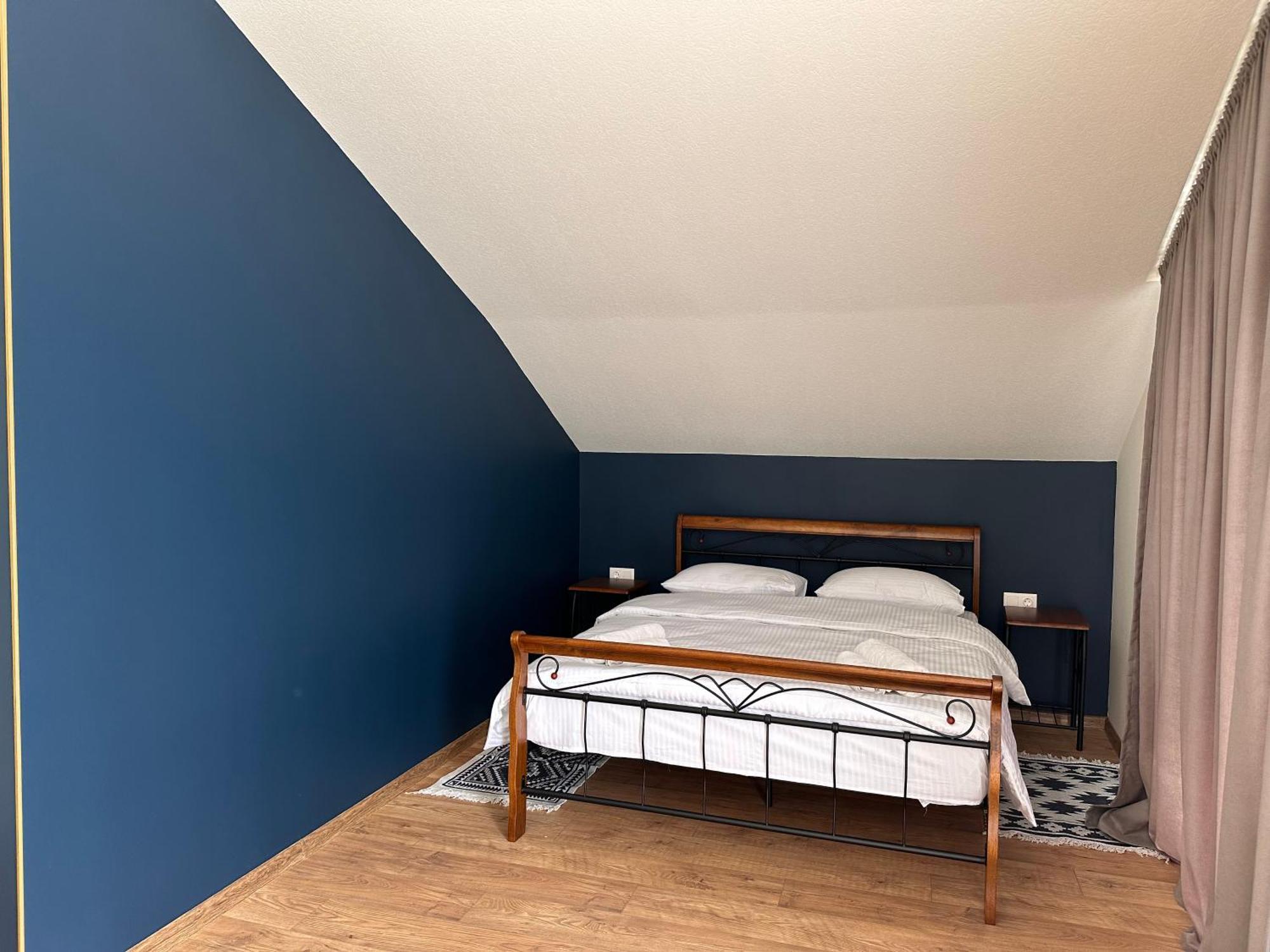 Hotel Mountime Kazbegi Ngoại thất bức ảnh