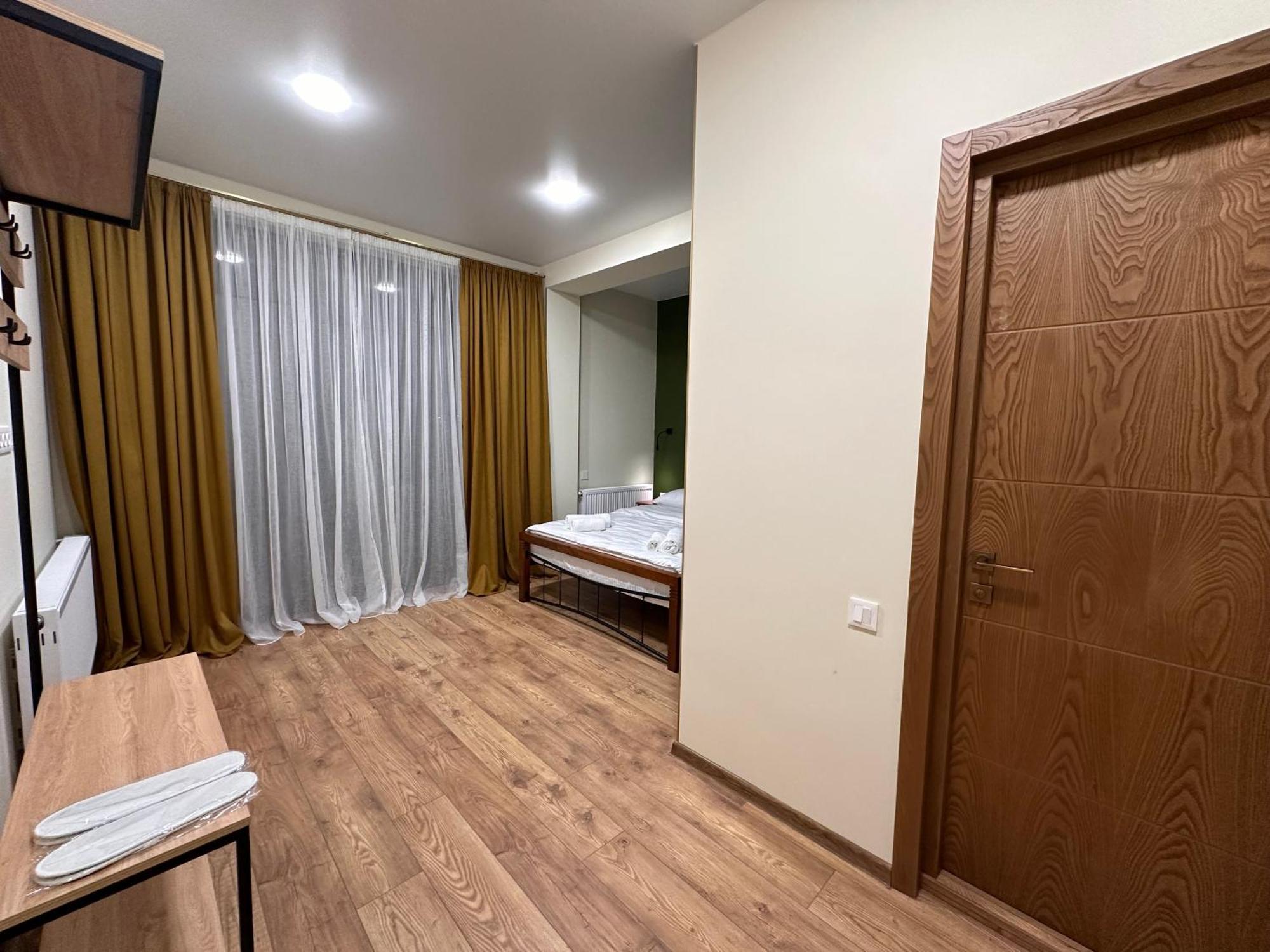 Hotel Mountime Kazbegi Ngoại thất bức ảnh