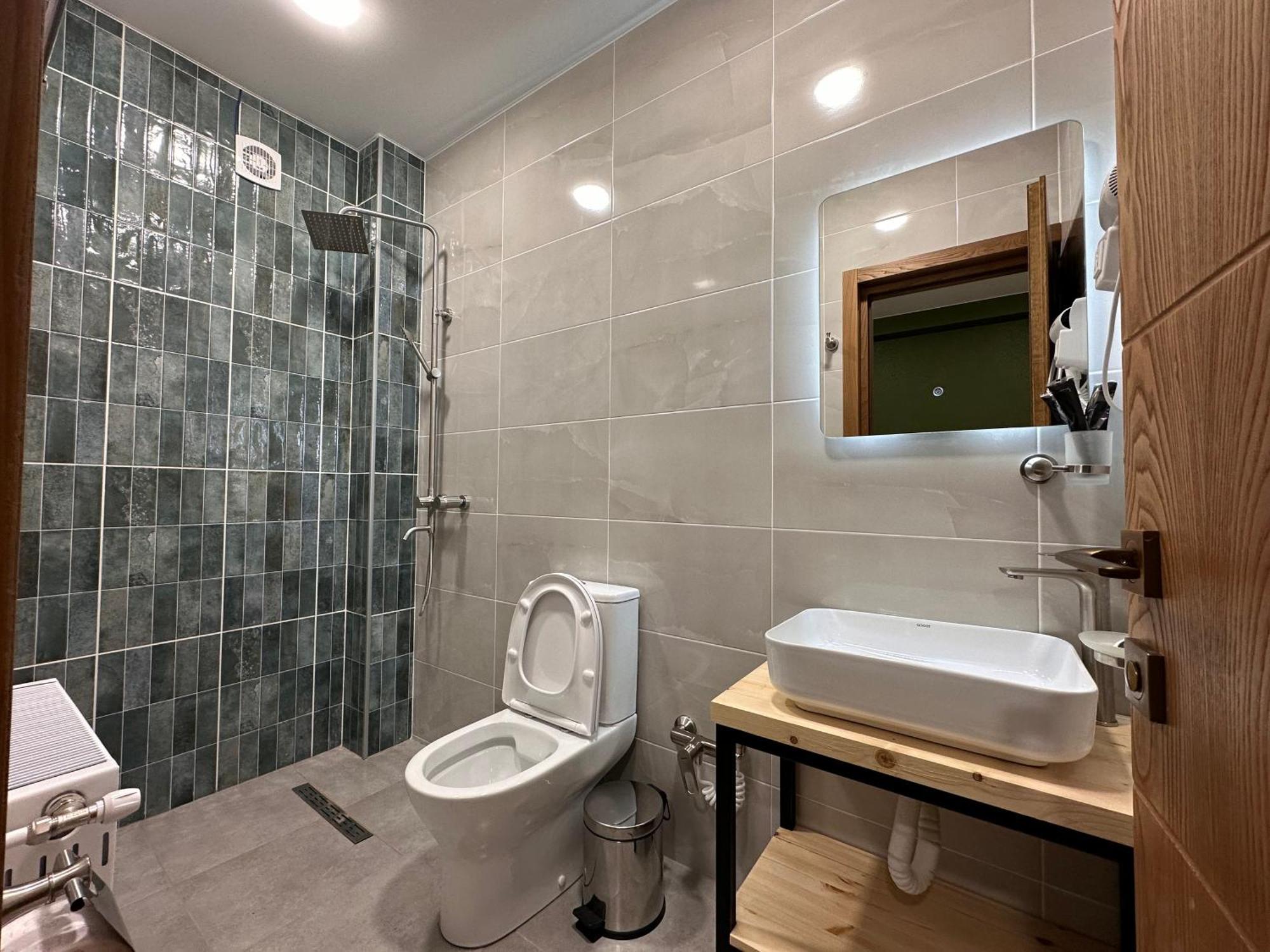 Hotel Mountime Kazbegi Ngoại thất bức ảnh