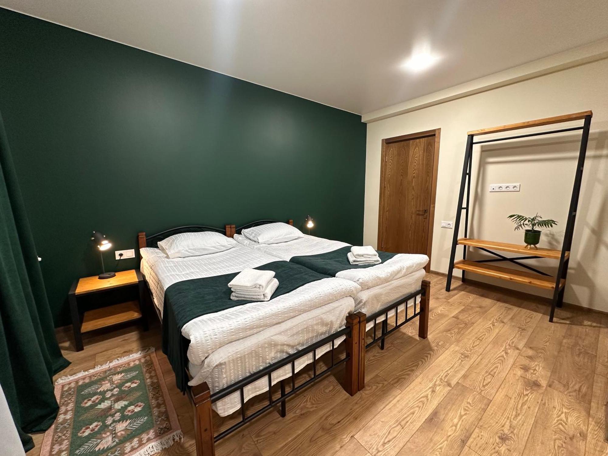 Hotel Mountime Kazbegi Ngoại thất bức ảnh