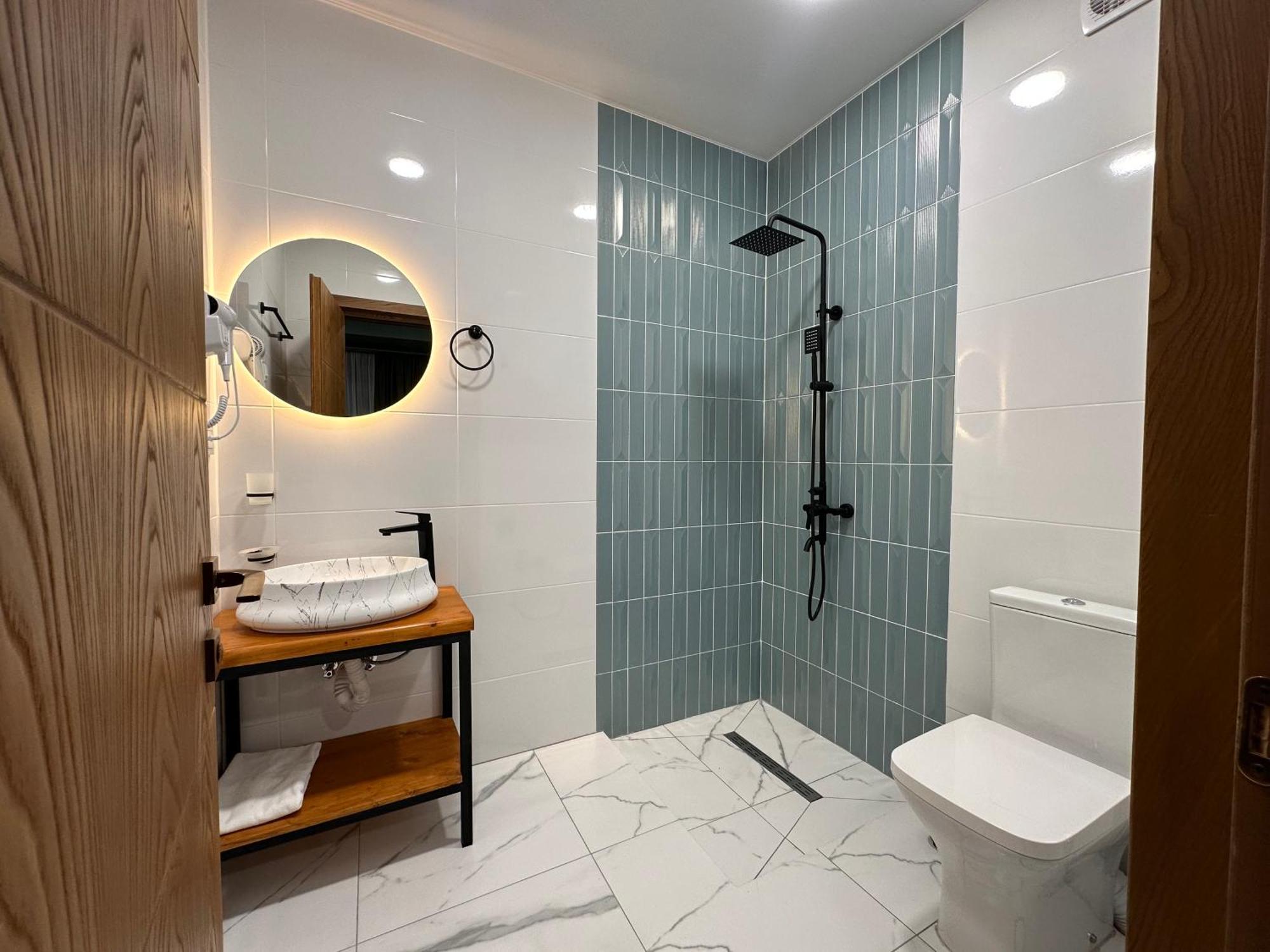 Hotel Mountime Kazbegi Ngoại thất bức ảnh
